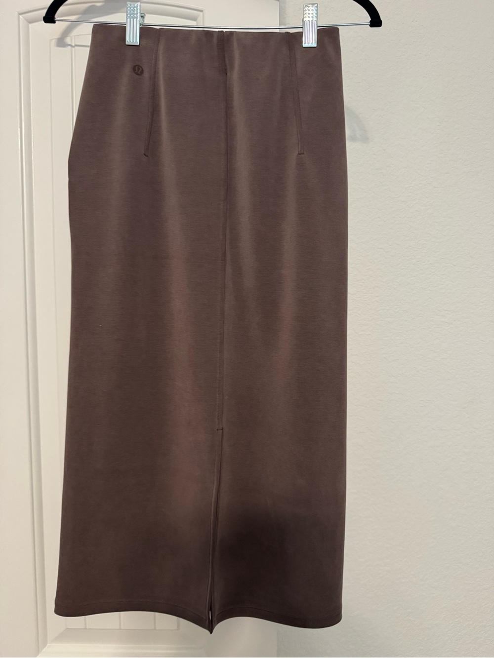 Lululemon Softstreme High Rise Midi Skirt- Size 4- Expresso - Picture 2 of 9